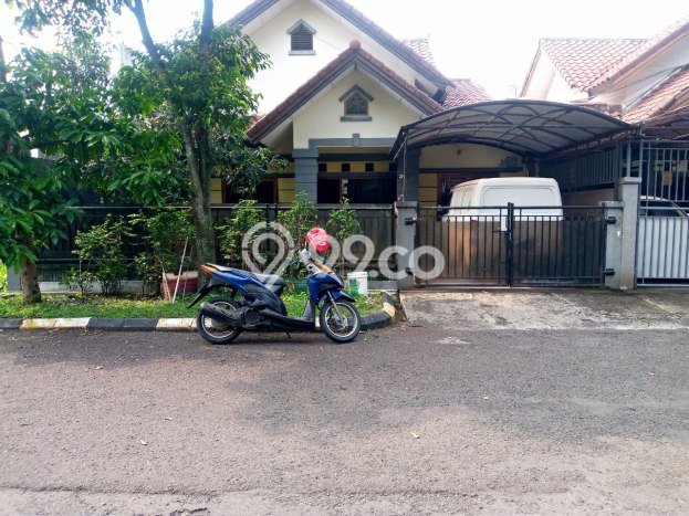 Dijual Rumah 4 Kamar Lokasi Ideal Nyaman dan Strategis di Batununggal Dijual Rumah 4 Kamar Lokasi Ideal Nyaman dan Strategis di Batununggal