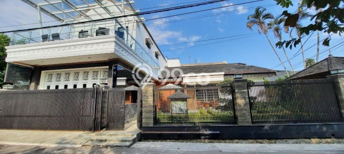 Rumah Mewah Siap Huni LT 420m2 di Arcamanik, Bandung Rumah Mewah Siap Huni LT 420m2 di Arcamanik, Bandung
