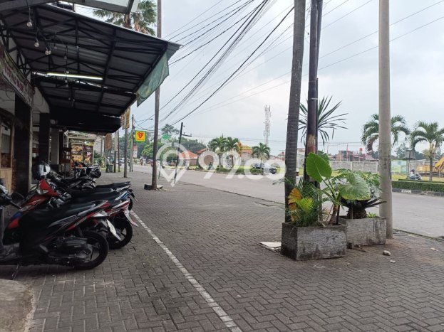 Lokasi Strategis! Dijual Ruko Bisnis di Batununggal, Bandung Kondisi Baik Lokasi Strategis! Dijual Ruko Bisnis di Batununggal, Bandung Kondisi Baik