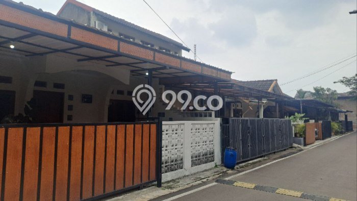 For Sale Rumah 3 Kamar Lokasi Ideal Nyaman dan Strategis di Antapani For Sale Rumah 3 Kamar Lokasi Ideal Nyaman dan Strategis di Antapani