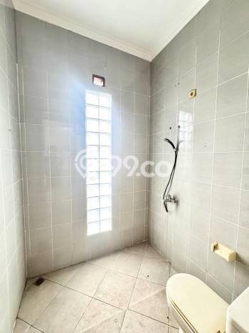 Ready to Use! Luxury House LT 180m2 Desain Modern di Turangga Ready to Use! Luxury House LT 180m2 Desain Modern di Turangga