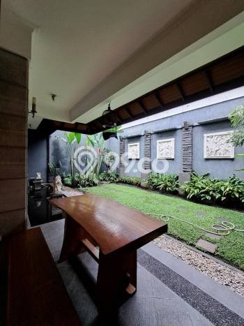 Hunian Mewah Dijual LT 400m2 di Batununggal, Bandung Hunian Mewah Dijual LT 400m2 di Batununggal, Bandung