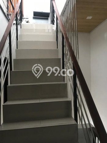 Ready to Use! Premium House LT 250m2 Desain Elegan di Cigadung Ready to Use! Premium House LT 250m2 Desain Elegan di Cigadung