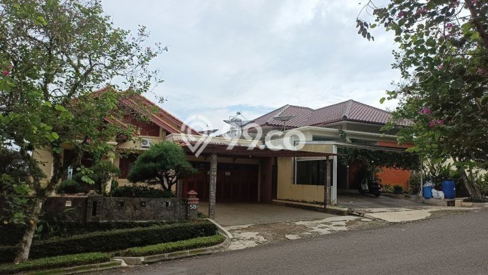 Jual Rumah Luas Megah Dengan View Cantik di Resor Dago Pakar, Bandung Jual Rumah Luas Megah Dengan View Cantik di Resor Dago Pakar, Bandung