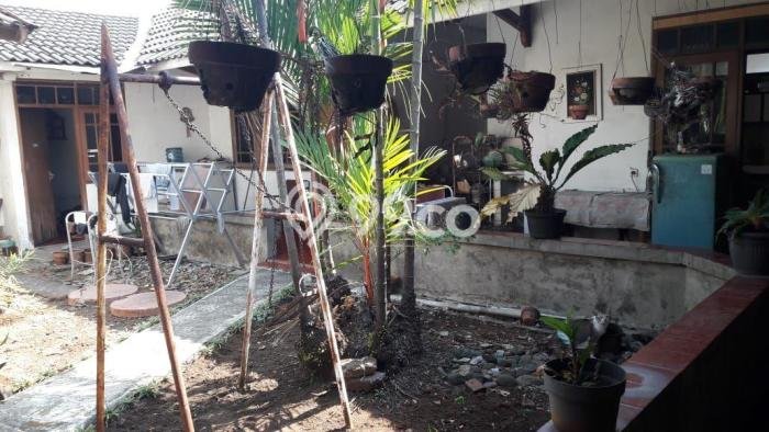 Ready to Use! Luxury House LT 590m2 Desain Elegan di Turangga Ready to Use! Luxury House LT 590m2 Desain Elegan di Turangga
