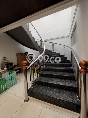 Rumah Luxury Modern Siap Huni di BKR Bandung Rumah Luxury Modern Siap Huni di BKR Bandung