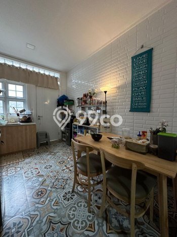 For Sale Rumah 8 Kamar Lokasi Strategis Nyaman dan Strategis di Antapani For Sale Rumah 8 Kamar Lokasi Strategis Nyaman dan Strategis di Antapani