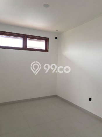 Jual Rumah Bagus Siap Huni LB 160m2 di Arcamanik, Bandung Jual Rumah Bagus Siap Huni LB 160m2 di Arcamanik, Bandung
