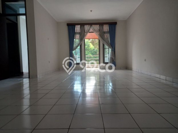 Dijual Cepat Rumah Favorit Siap Huni LB 257m2 di Arcamanik, Bandung Dijual Cepat Rumah Favorit Siap Huni LB 257m2 di Arcamanik, Bandung