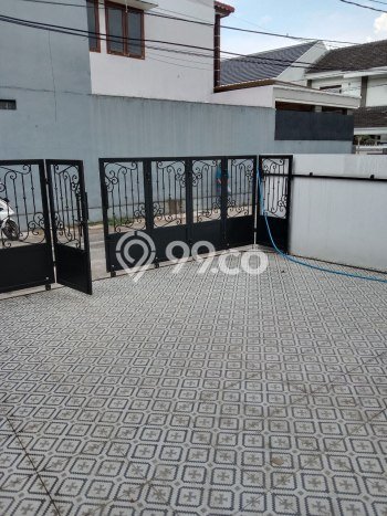 Rumah Idaman Keluarga LB 170m² Lokasi Tenang di Turangga, Bandung Rumah Idaman Keluarga LB 170m² Lokasi Tenang di Turangga, Bandung