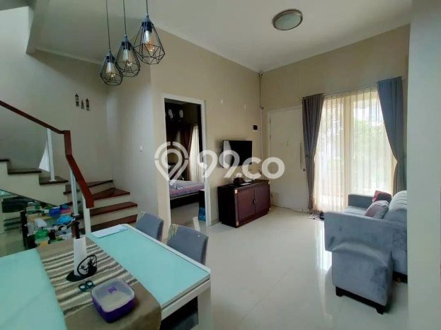 Rumah Terawat kawasan Cigadung, Bandung, LT 214m2m² Bangunan 240m2m² HARGA MENARIK! Rumah Terawat kawasan Cigadung, Bandung, LT 214m2m² Bangunan 240m2m² HARGA MENARIK!
