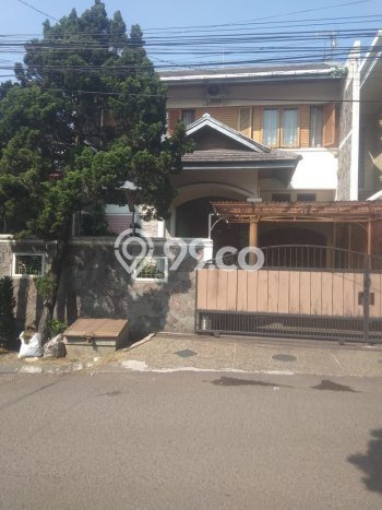 Rumah Mewah LB 200m2 Siap Pakai Desain Elegan di Dago, Bandung Rumah Mewah LB 200m2 Siap Pakai Desain Elegan di Dago, Bandung