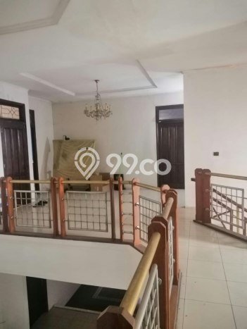 Rumah Mewah LB 320m2 Siap Pakai Desain Elegan di Bandung Kota, Bandung Rumah Mewah LB 320m2 Siap Pakai Desain Elegan di Bandung Kota, Bandung