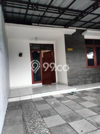 Rumah 3 Kamar Dekat Sekolah di Antapani, Bandung Rumah 3 Kamar Dekat Sekolah di Antapani, Bandung