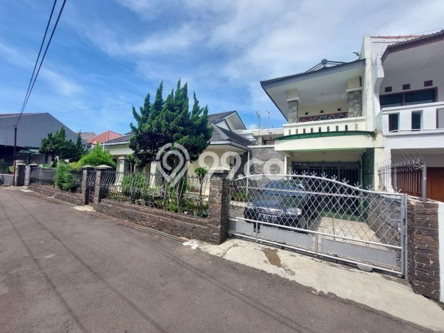 Rumah di Lengkong, Luas 365m², LB 300m² Rumah di Lengkong, Luas 365m², LB 300m²