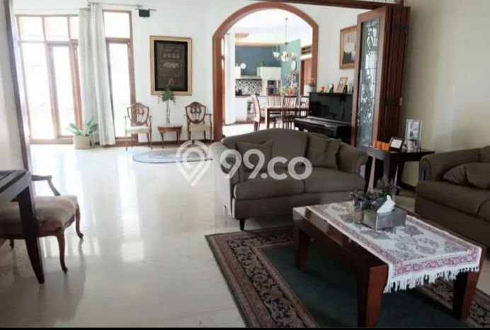 Rumah 6 Kamar di Pinggir Kota Bandung Wetan, Bandung - Lokasi Strategis Rumah 6 Kamar di Pinggir Kota Bandung Wetan, Bandung - Lokasi Strategis