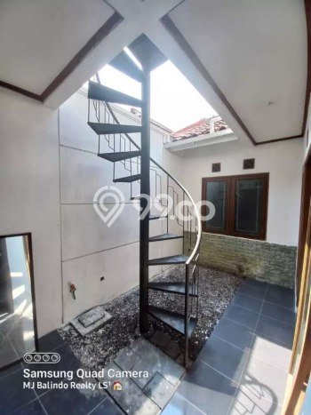 DIJUAL CEPAT! Rumah di Cijagra, Bandung, Luas 186m² Bangunan 200m² BISA KPR! DIJUAL CEPAT! Rumah di Cijagra, Bandung, Luas 186m² Bangunan 200m² BISA KPR!