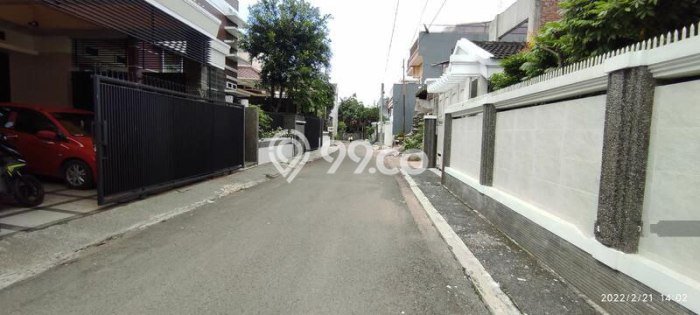 PROPERTI PILIHAN! Rumah Asri di Turangga, Luas 306m² Bangunan 200m² PROPERTI PILIHAN! Rumah Asri di Turangga, Luas 306m² Bangunan 200m²