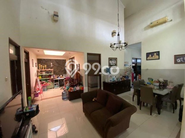 Rumah Idaman Keluarga! Rumah 2 Lantai di Turangga, Bandung, Luas 320m² LB 210m² Rumah Idaman Keluarga! Rumah 2 Lantai di Turangga, Bandung, Luas 320m² LB 210m²