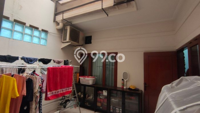 Rumah di Batununggal, Bandung, Luas 180m² Bangunan 110m² Rumah di Batununggal, Bandung, Luas 180m² Bangunan 110m²