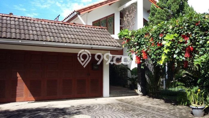 Best Deal Hunian Mewah Ideal dan Luas di Coblong, Bandung Best Deal Hunian Mewah Ideal dan Luas di Coblong, Bandung