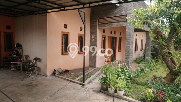 Rumah Strategis Modern Lb 200m2 di Arcamanik, Bandung Rumah Strategis Modern Lb 200m2 di Arcamanik, Bandung