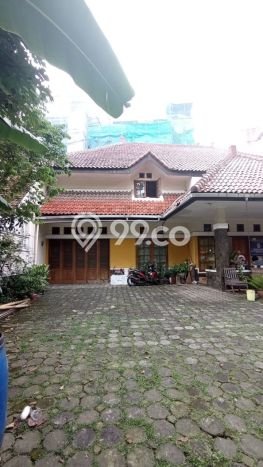 BEST CHOICE! Rumah di Sayap Dago, Luas 483m2m² Bangunan 260m2m² BEST CHOICE! Rumah di Sayap Dago, Luas 483m2m² Bangunan 260m2m²