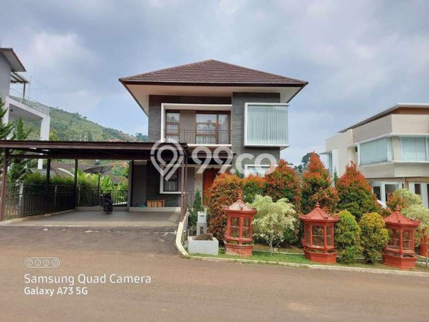 For Sale! Premium House LT 320m2 Desain Modern di Dago For Sale! Premium House LT 320m2 Desain Modern di Dago