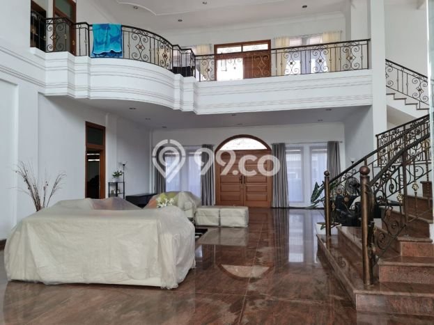 Rumah Strategis area Mekar Wangi, Bandung, LT 801m2m² Bangunan 600m2m² - HARGA NEGO! Rumah Strategis area Mekar Wangi, Bandung, LT 801m2m² Bangunan 600m2m² - HARGA NEGO!