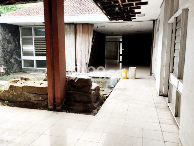 Rumah Mewah LB 300m2 Siap Huni Desain Elegan di Pasir Kaliki, Bandung Rumah Mewah LB 300m2 Siap Huni Desain Elegan di Pasir Kaliki, Bandung