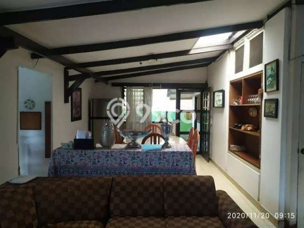 Ready to Use! Premium House LT 1215m2 Desain Modern di Dago Ready to Use! Premium House LT 1215m2 Desain Modern di Dago