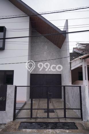 Dijual Rumah 5 Kamar Lokasi Strategis Bagus dan Strategis di Arcamanik Dijual Rumah 5 Kamar Lokasi Strategis Bagus dan Strategis di Arcamanik