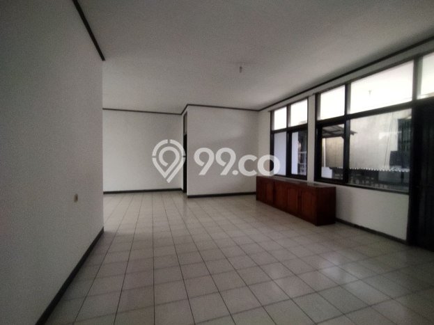 KESEMPATAN TERBAIK! Bisa KPR Rumah Modern lokasi , Bandung, Luas 354m2m² Bangunan 300m2m² KESEMPATAN TERBAIK! Bisa KPR Rumah Modern lokasi , Bandung, Luas 354m2m² Bangunan 300m2m²