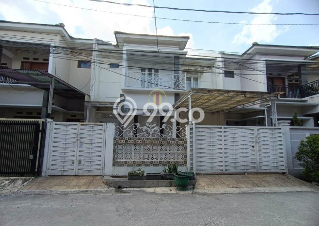 Rumah 5 KT 2 KM LT 127m2m², Luas Bangunan 130m2m² di , Bandung Rumah 5 KT 2 KM LT 127m2m², Luas Bangunan 130m2m² di , Bandung