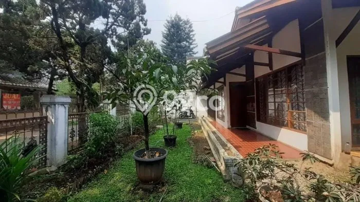 BEST OFFER! Rumah Siap Huni area , LT 580m2m² LB 270m2m² BEST OFFER! Rumah Siap Huni area , LT 580m2m² LB 270m2m²