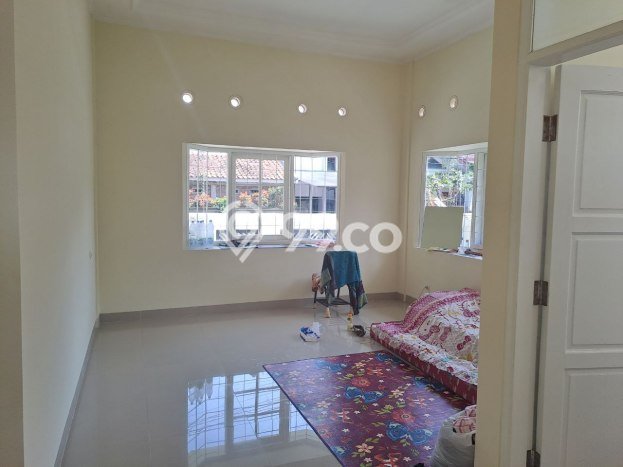 Hunian Mewah LB 211m2 Siap Huni Desain Elegan di Sarijadi, Bandung Hunian Mewah LB 211m2 Siap Huni Desain Elegan di Sarijadi, Bandung