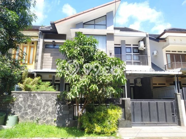 Rumah Modern 4 KT LT 144m2 di Buah Batu Rumah Modern 4 KT LT 144m2 di Buah Batu