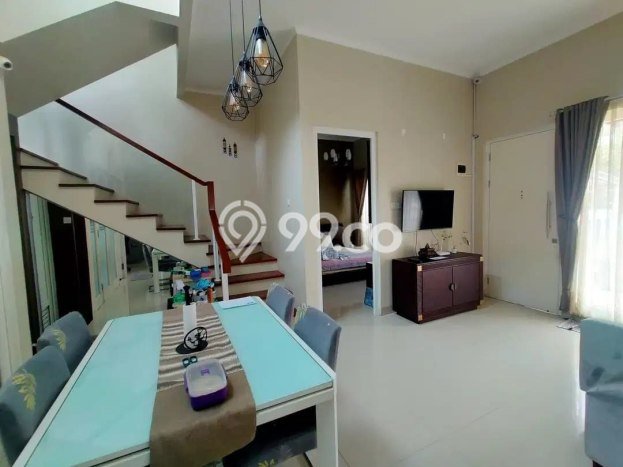 HOT DEAL! Rumah Berkualitas di Cigadung, Bandung, LT 214m2m² LB 240m2m² HOT DEAL! Rumah Berkualitas di Cigadung, Bandung, LT 214m2m² LB 240m2m²