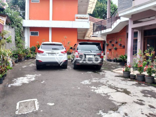 For Sale! Luxury House LT 592m2 Desain Modern di Sayap Dago For Sale! Luxury House LT 592m2 Desain Modern di Sayap Dago