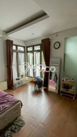 Rumah Mewah LB 400m2 Siap Pakai Desain Elegan di Turangga, Bandung Rumah Mewah LB 400m2 Siap Pakai Desain Elegan di Turangga, Bandung