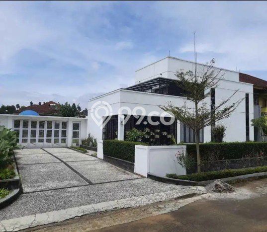 For Sale! Premium House LT 1000m2 Desain Elegan di Lembang For Sale! Premium House LT 1000m2 Desain Elegan di Lembang