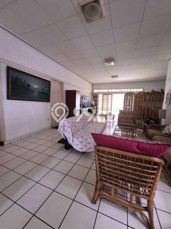 Hunian Elit LB 500m2 Siap Huni Desain Elegan di Sayap Dago, Bandung Hunian Elit LB 500m2 Siap Huni Desain Elegan di Sayap Dago, Bandung