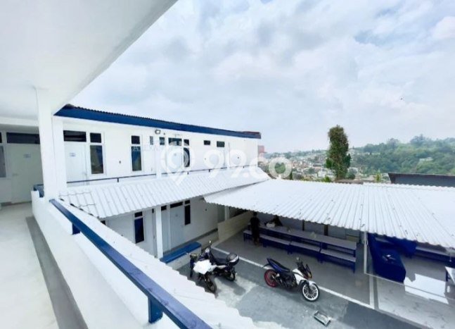 Rumah Strategis dengan Luas Tanah 343m2m² dan Luas Bangunan 300m2m² di Area Dago, Bandung Rumah Strategis dengan Luas Tanah 343m2m² dan Luas Bangunan 300m2m² di Area Dago, Bandung