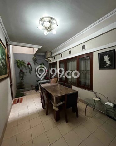 Siap Huni Rumah Mewah 5 Kamar di Batununggal Dekat ke Mana Pun Siap Huni Rumah Mewah 5 Kamar di Batununggal Dekat ke Mana Pun