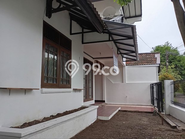 Rumah Modern Cantik 4 Kamar Bisa Langsung Pindah di Antapani Rumah Modern Cantik 4 Kamar Bisa Langsung Pindah di Antapani