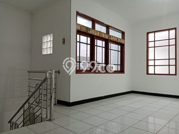 Rumah Elit LB 200m2 Siap Huni Desain Elegan di Pasteur, Bandung Rumah Elit LB 200m2 Siap Huni Desain Elegan di Pasteur, Bandung