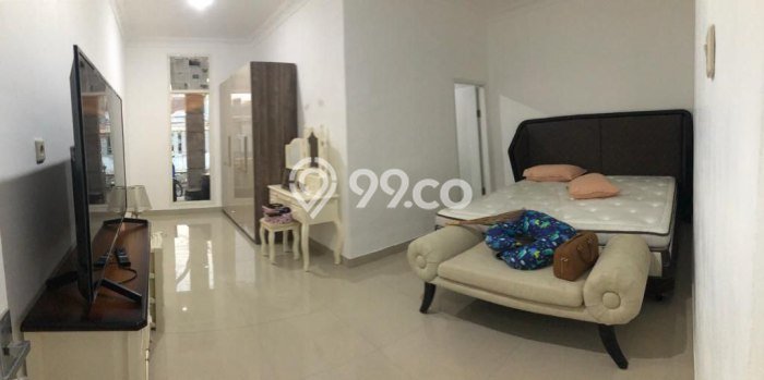 Rumah Lokasi Strategis di , Bandung, Luas 240m2m² LB 180m2m² Rumah Lokasi Strategis di , Bandung, Luas 240m2m² LB 180m2m²