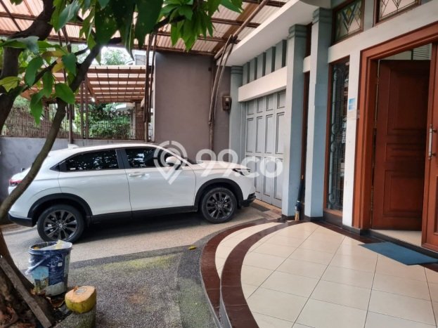 Rumah Eksklusif Siap Huni LT 306m2 di Astanaanyar, Bandung Rumah Eksklusif Siap Huni LT 306m2 di Astanaanyar, Bandung