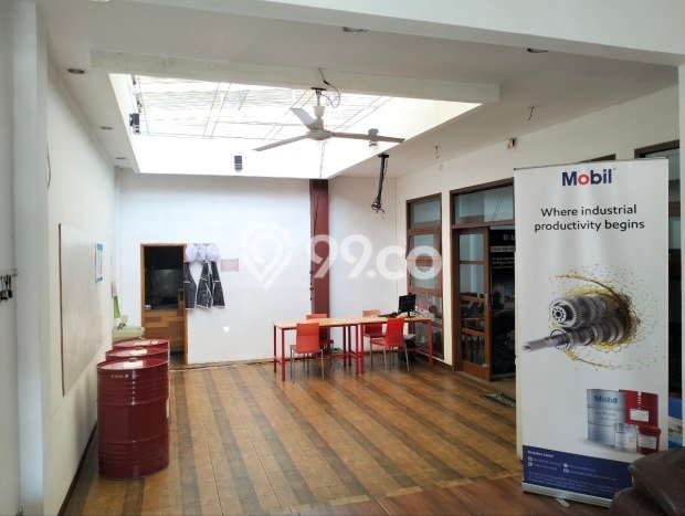 Rumah Luxury Modern Tanpa Renovasi di BKR Bandung Rumah Luxury Modern Tanpa Renovasi di BKR Bandung