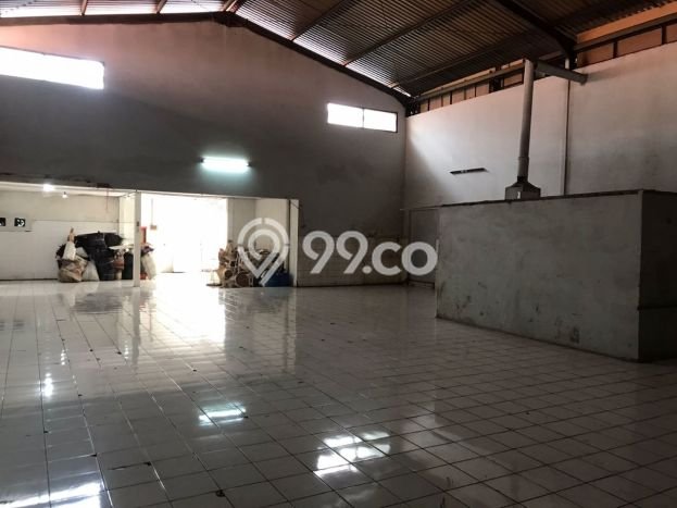 Unit Ruko Dijual di Bandung LT 1350m2 & LB 1000m2 Unit Ruko Dijual di Bandung LT 1350m2 & LB 1000m2